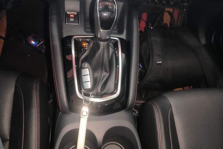 Used Nissan Qashqai 2022 2.0L CVT XV Premier Luxury Edition Gear Lever