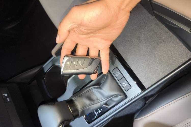 Used Lexus ES 2022 200 Excellence Edition
