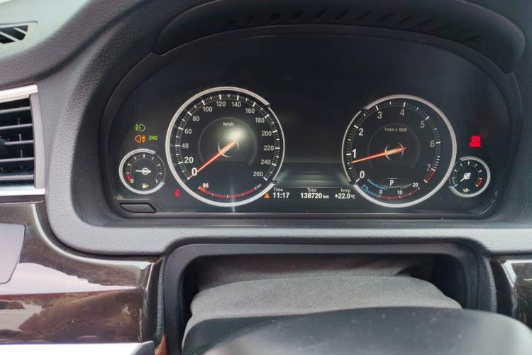 Used BMW 5 Series GT 2015 528i Leading Model Instrument Cluster