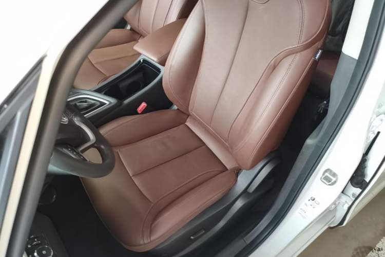 Used Buick GL6 2019 18T 6-Seater Connected Luxury Version China VI Standard