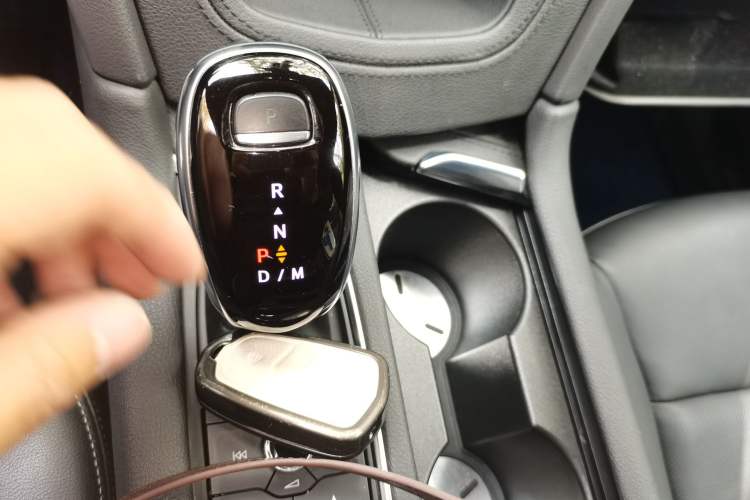 Used Cadillac XT5 2021 28T Luxury Model
