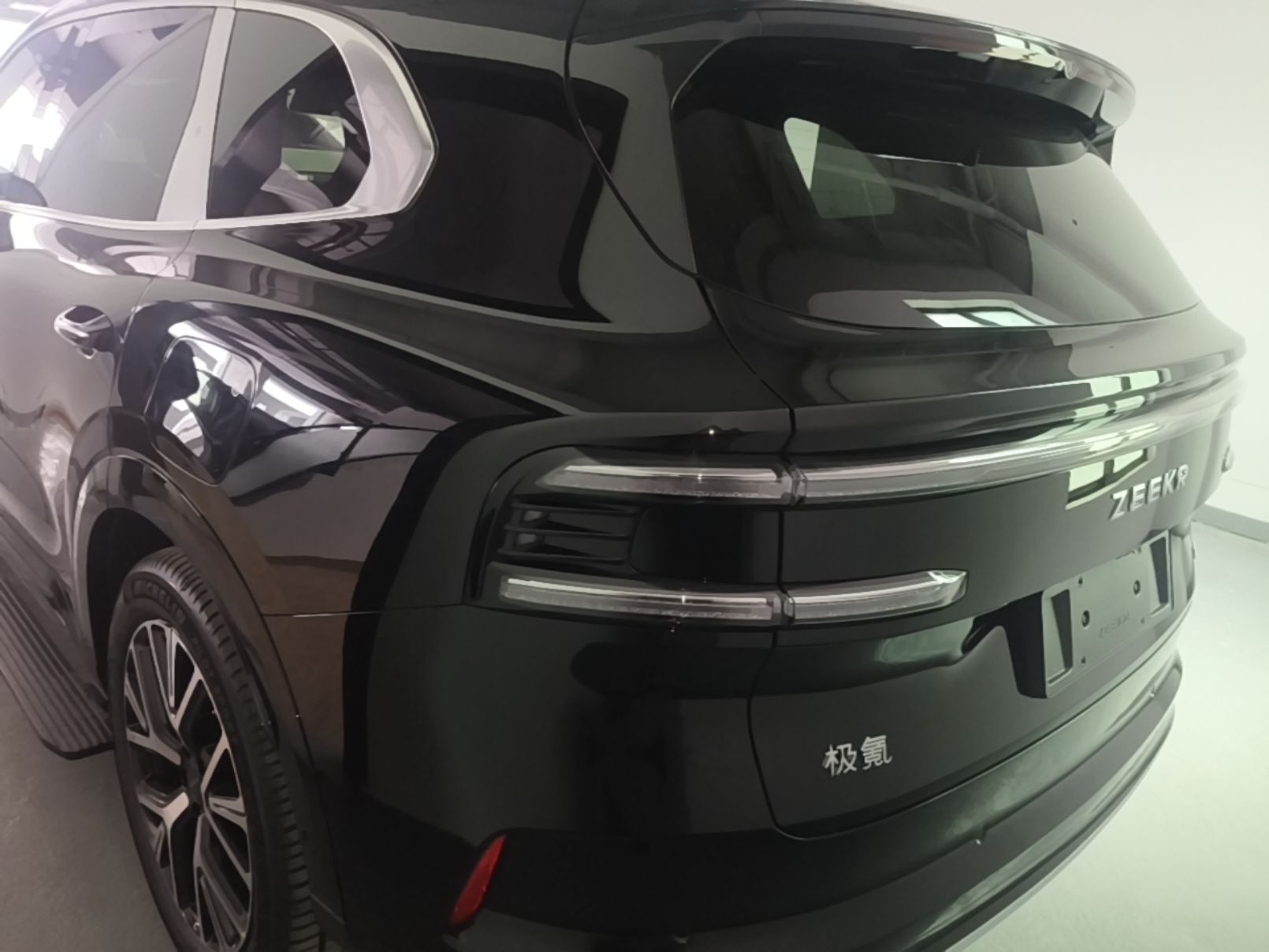 Zeekr 8X 2026 Model Ultra Edition 55kWh — снимка 4