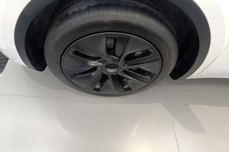 Used Tesla Model Y 2024 Rear-Wheel-Drive Version