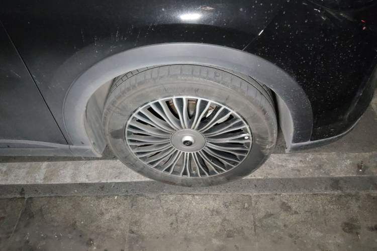 Used Chery Tiggo 8 L 2024 2.0T Two-Wheel Drive Luxury Edition 5 Seats
