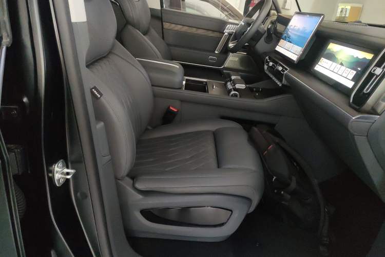 Used Brave warrior 917 2023 Range-Extended Base Model
