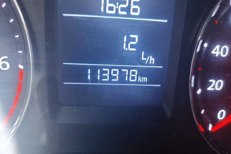 Used Volkswagen Lavida 2013 1.6L Manual Comfort Edition
