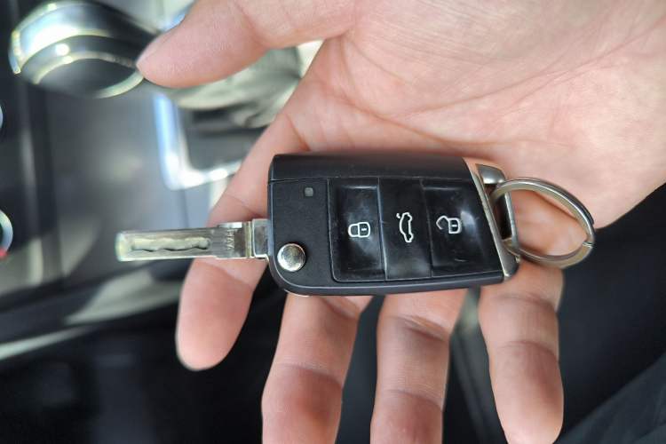 Used Volkswagen Golf 2016 230TSI Automatic Comfort Version Vehicle Key