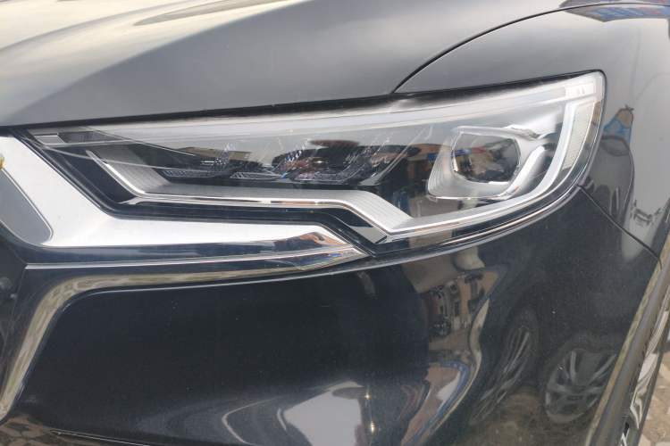 Used Hongqi HS5 2022 Facelifted Version 2.0T Smart Connect Flagship All-Wheel-Drive Edition Left Front Headlight
