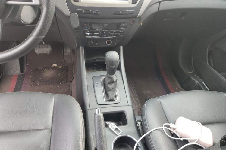 Used BAIC Senova X65 2015 2.0T Automatic Elite Model
