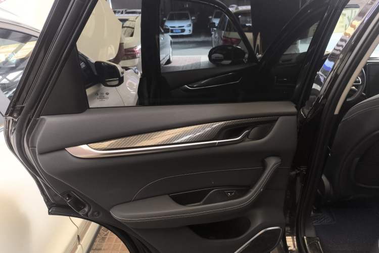 Used Brilliance V7 2018 280T DCT Luxury Model 5 Seats
