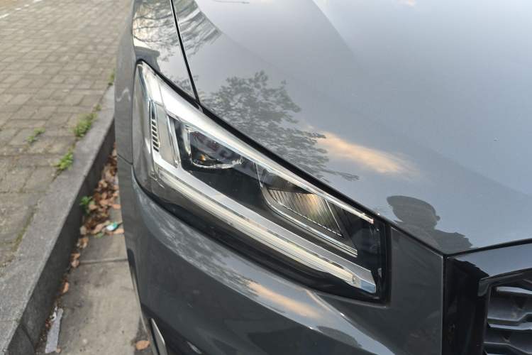 Used Audi Q2L 2020 35 TFSI Fashion Dynamic Model
