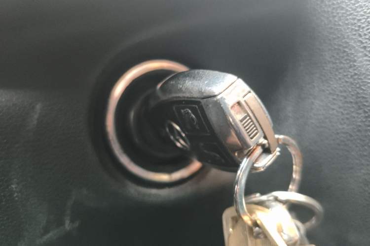 Used Mercedes-Benz R-Class 2017 R 320 4MATIC Business Edition Prestige Model