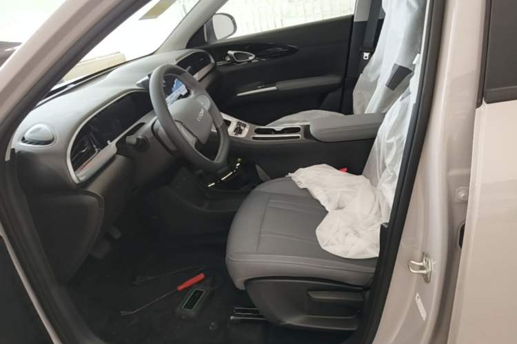Used Geely Galaxy Geome 2026 Model 310km Youth Edition
