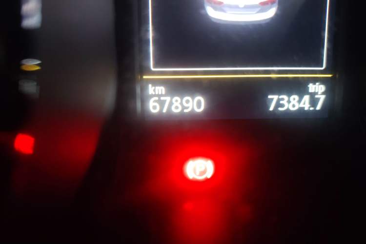 Used Volkswagen Tiguan L 2018 330TSI Automatic Two-Wheel Drive Luxury Edition Odometer Close Up