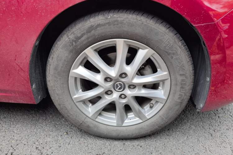 Used Mazda 3 Axela 2019 Cloud-Controlled Version Sedan 1.5L Automatic Comfort Trim China VI Standard Right Front Wheel Hub