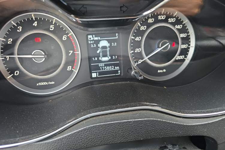 Used Baojun 560 2015 1.8L manual luxury version