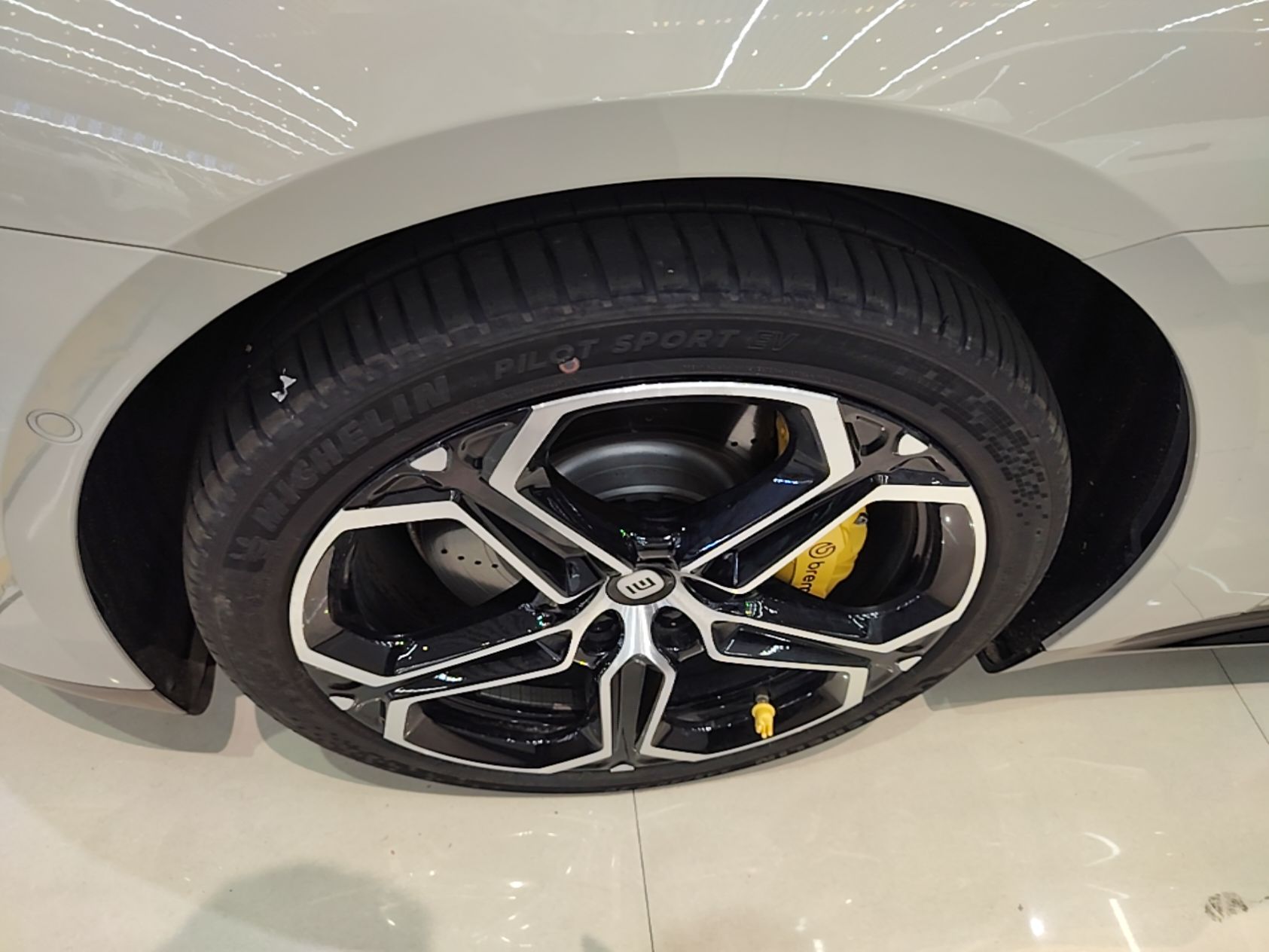 Xiaomi Auto SU7 2024 Rear-Drive Long-Range Intelligent Driving Version — снимка 10