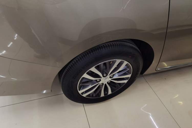 Used Buick GL8 2023 ES Lu Zun Comfort Model Exterior 5