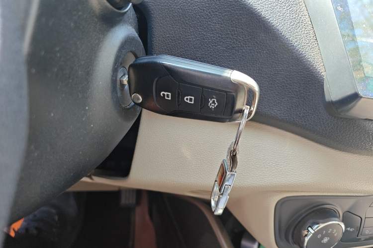 Used Ford Escort 2015 1.5L Automatic Comfort Edition
