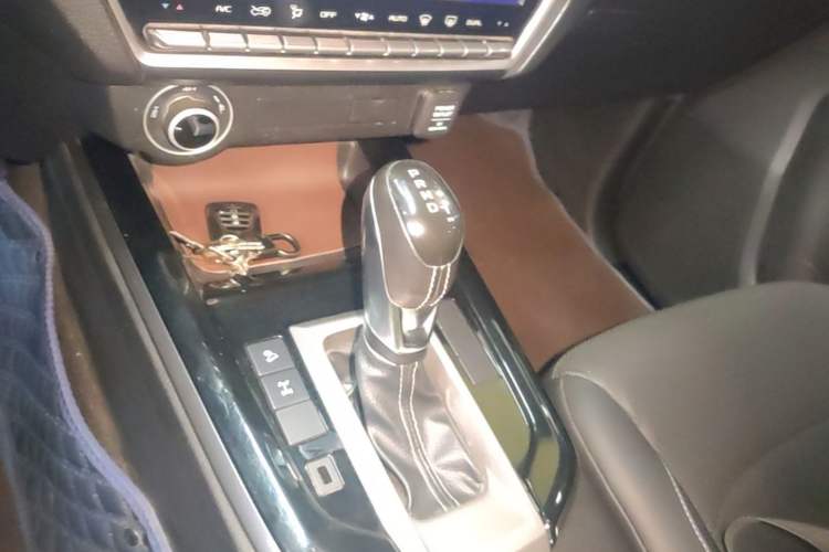 Used Isuzu D-MAX 2021 1.9T Automatic 4x4 Diesel Global Huan Dong RZ4E
