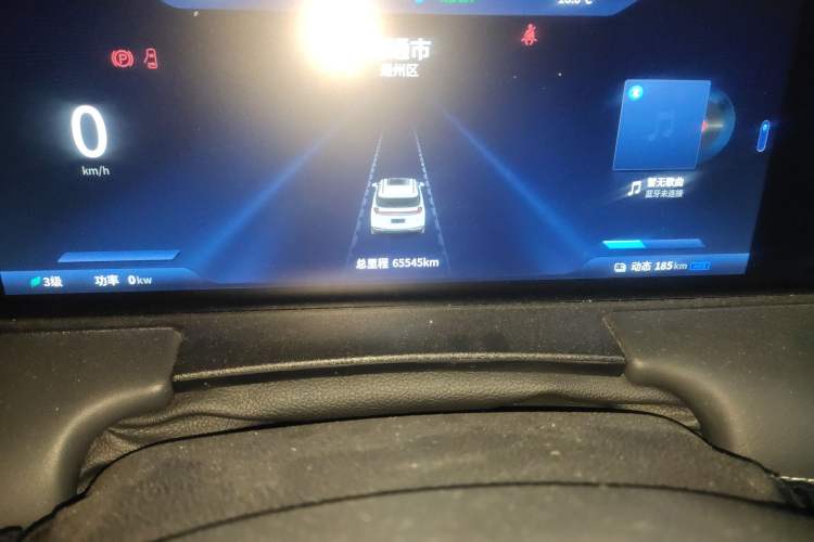 Used NETA U 2022 Chiiq 500 Lithium Iron Phosphate Odometer Close Up