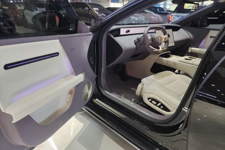 Used Avatr 06 2025 Pro Range-Extended Edition
