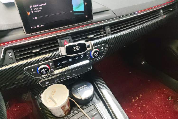 Used Audi A4L 2019 40 TFSI Fashion Version China V