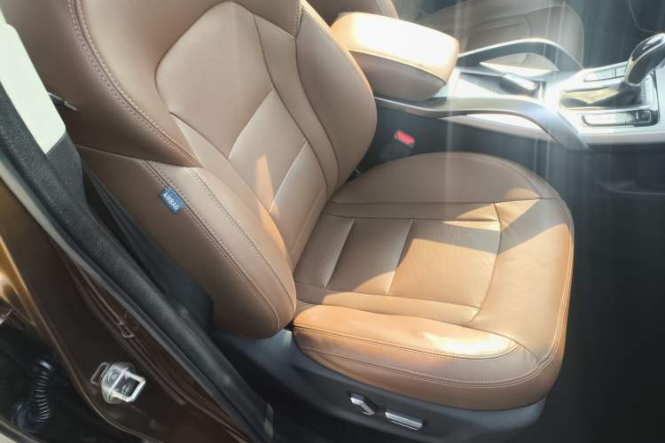 Used Geely Auto Emgrand X7 Sport 2016 1.8TD Automatic ZhiZun Version