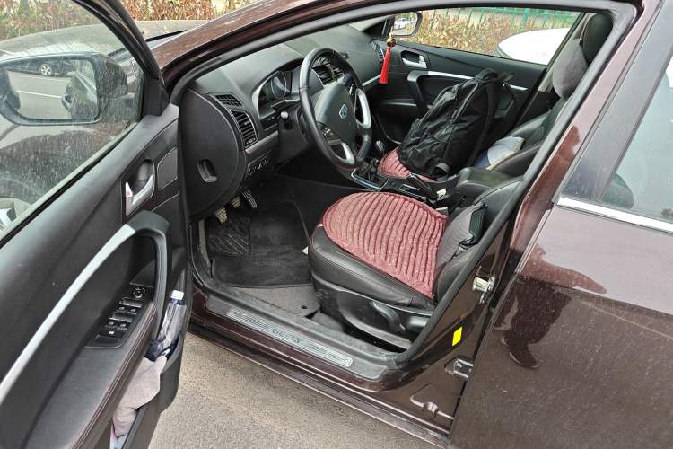 Used Geely Auto Emgrand 2015 Sedan 1.5L Manual - Top Trim Level