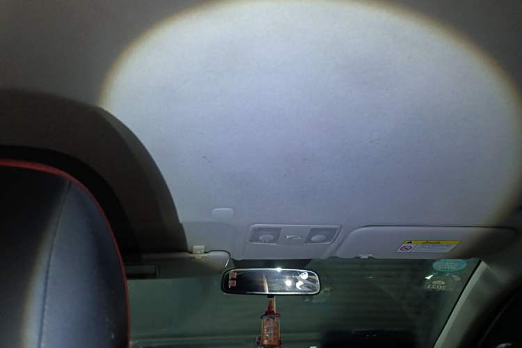 Used Kia KX Cross 2017 1.4L AT GLS Headliner