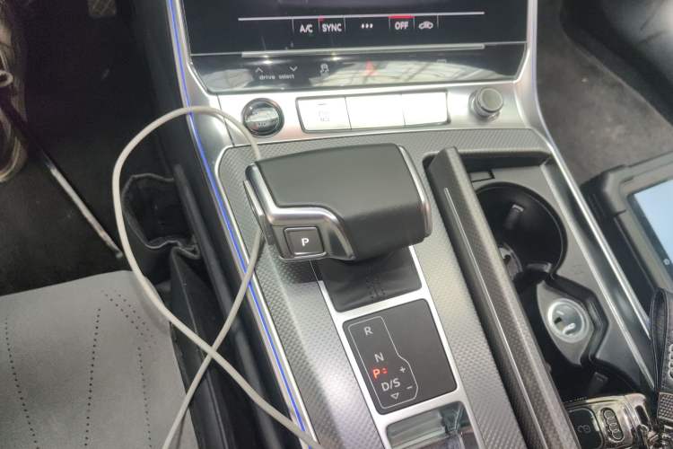 Used Audi A6L 2024 45 TFSI Prestige Dynamic Edition Gear Lever