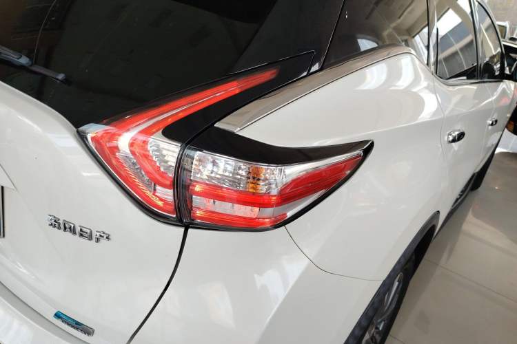 Used Nissan Murano 2017 2.5L XE Two-Wheel Drive Elite Edition
