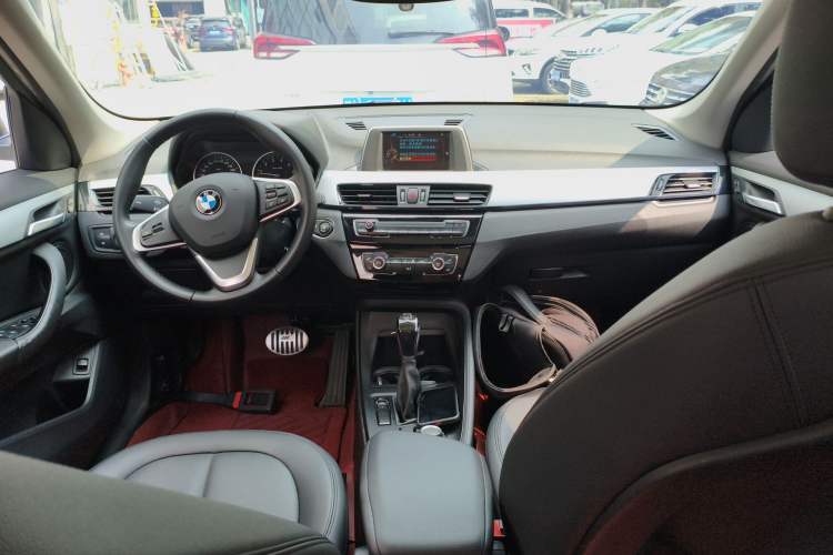 Used BMW X1 2018 sDrive20Li Leading Model
