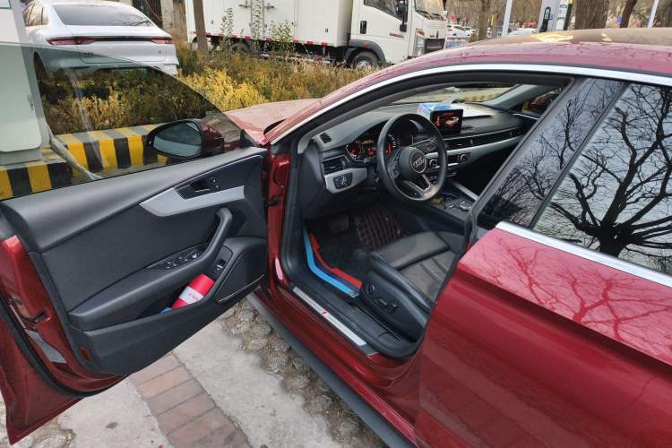 Used Audi A5 2017 Sportback 40 TFSI Fashion Model