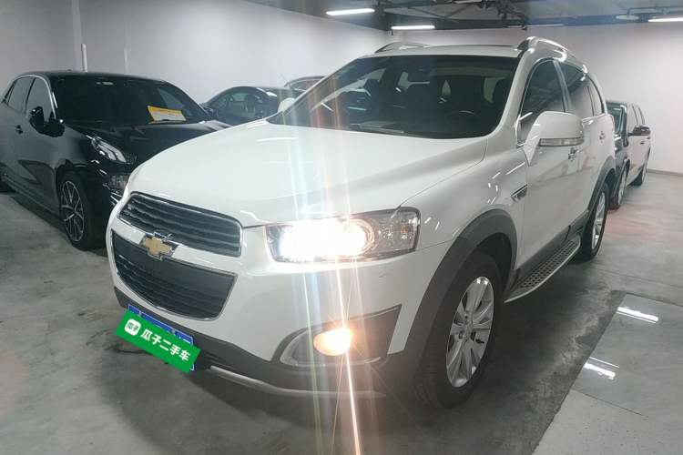 Used Chevrolet Captiva 2015 2.4L 4x4 Flagship Edition 7-Seater