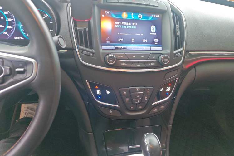 Used Buick Regal 2015 1.6T Elite Tech Model Audio And AC Panel