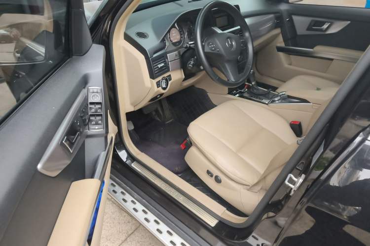 Used Mercedes-Benz GLK-Class 2012 GLK 300 4MATIC Fashion Model
