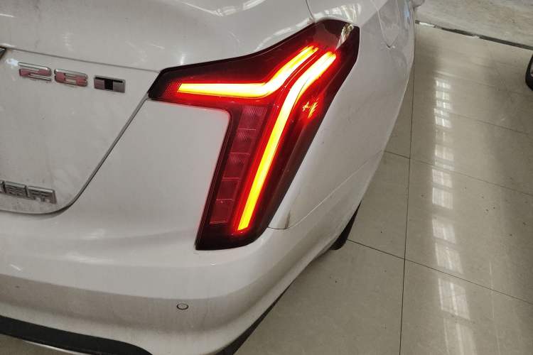 Used Cadillac CT5 2022 28T Luxury Version (Standard Edition) Right Rear Taillight