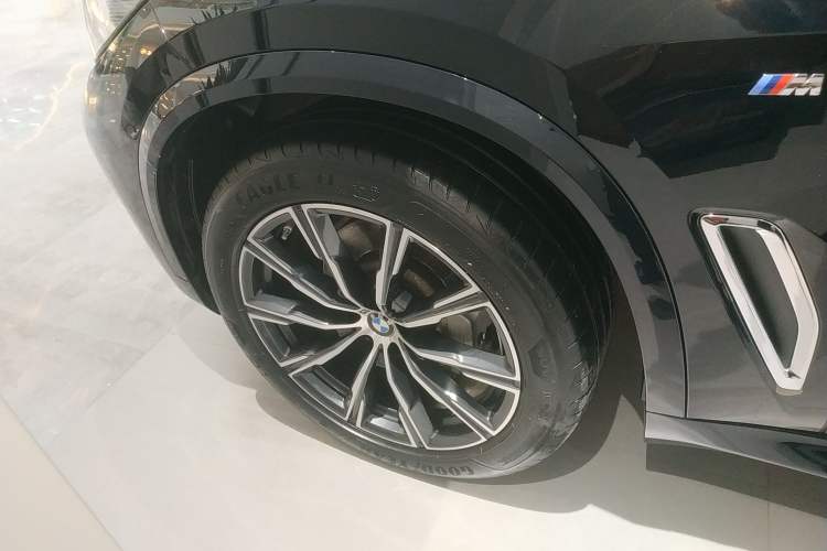 Used BMW X5 2022 Restyled xDrive 30Li Luxury Version M Sport Package