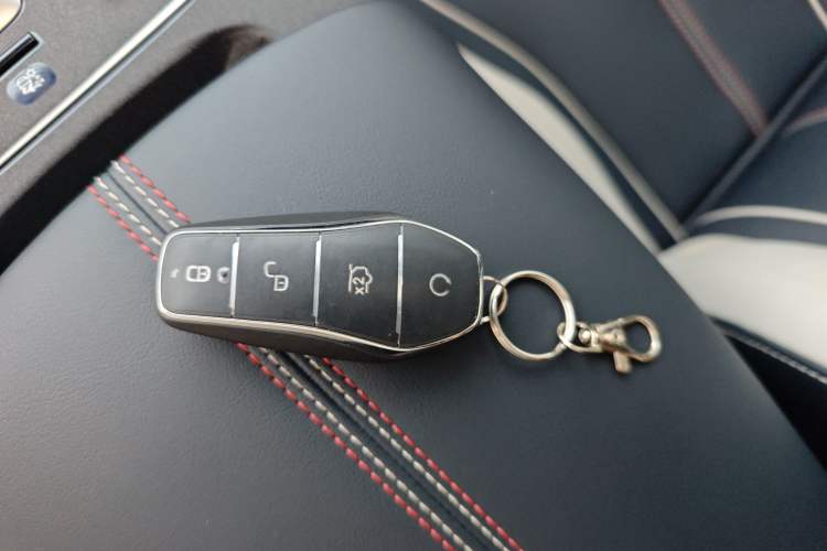 Used BYD Qin PLUS 2024 Honor Edition EV 510KM Beyond Model Vehicle Key