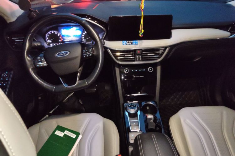 Used Ford Escape 2020 EcoBoost 245 Two-Wheel-Drive Titanium Edition
