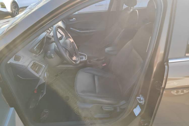 Used Ford Escort 2015 1.5L Automatic Fashion Model
