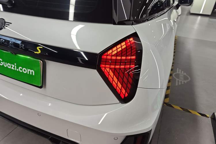 Used MINI Electric MINI COOPER 2024 452km COOPER SE Racing Driver