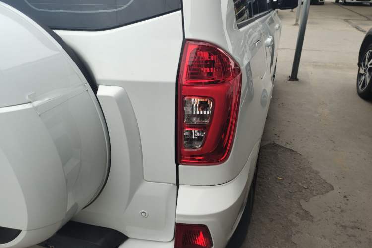 Used Chery Tiggo 3 2016 1.6L Manual ZhiShang Edition Right Rear Taillight