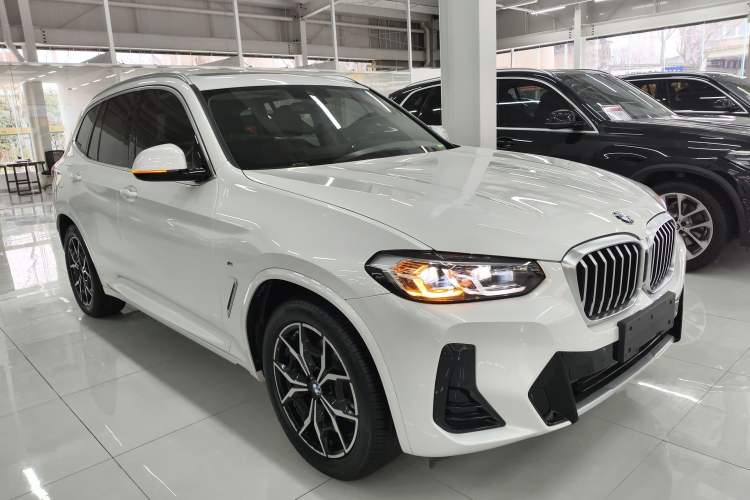 Used BMW X3 2023 xDrive25i M Sport Package Front Right 45 Deg