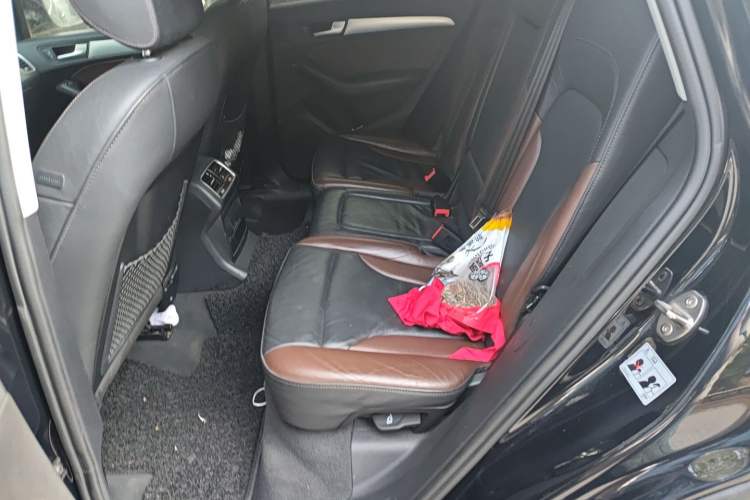 Used Audi Q5 2018 Collector's Edition 40 TFSI Technology Model