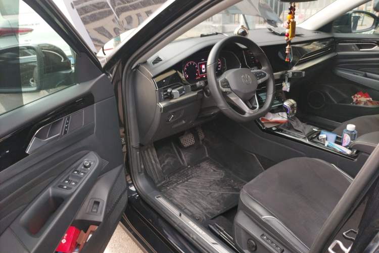 Used Volkswagen Passat 2022 330TSI Starry Luxury Edition
