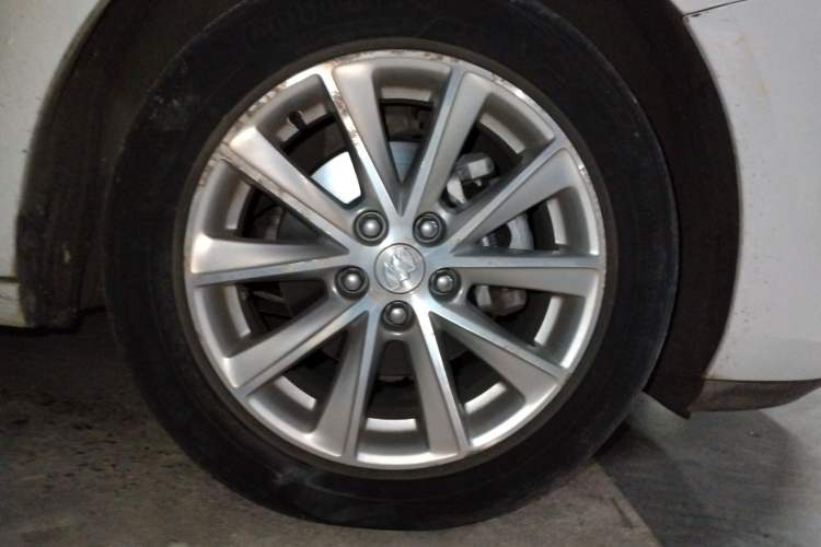 Used Buick Verano 2017 Sedan 20T Dual-Clutch Leading Model
