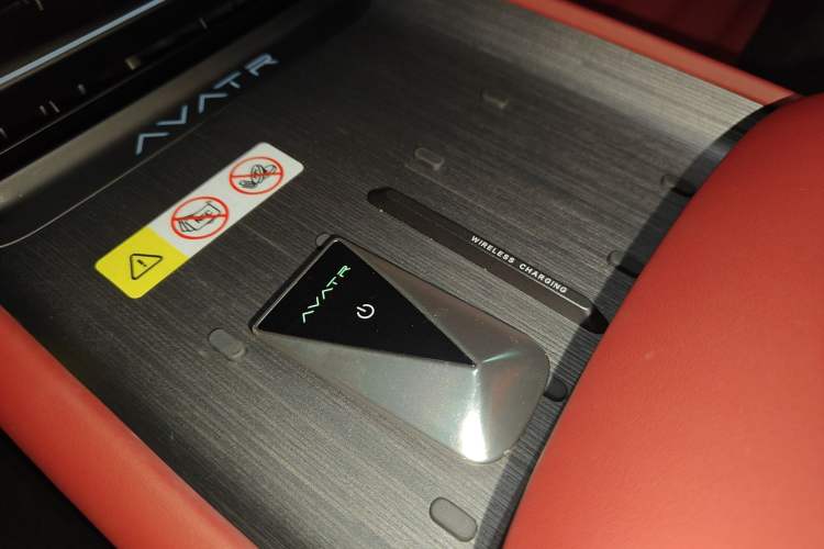 Used Avatr 06 2025 Max Extended-Range Edition