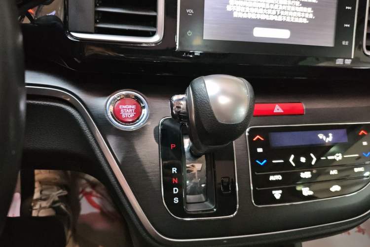 Used Honda Elysion 2016 2.4L Supreme Edition
